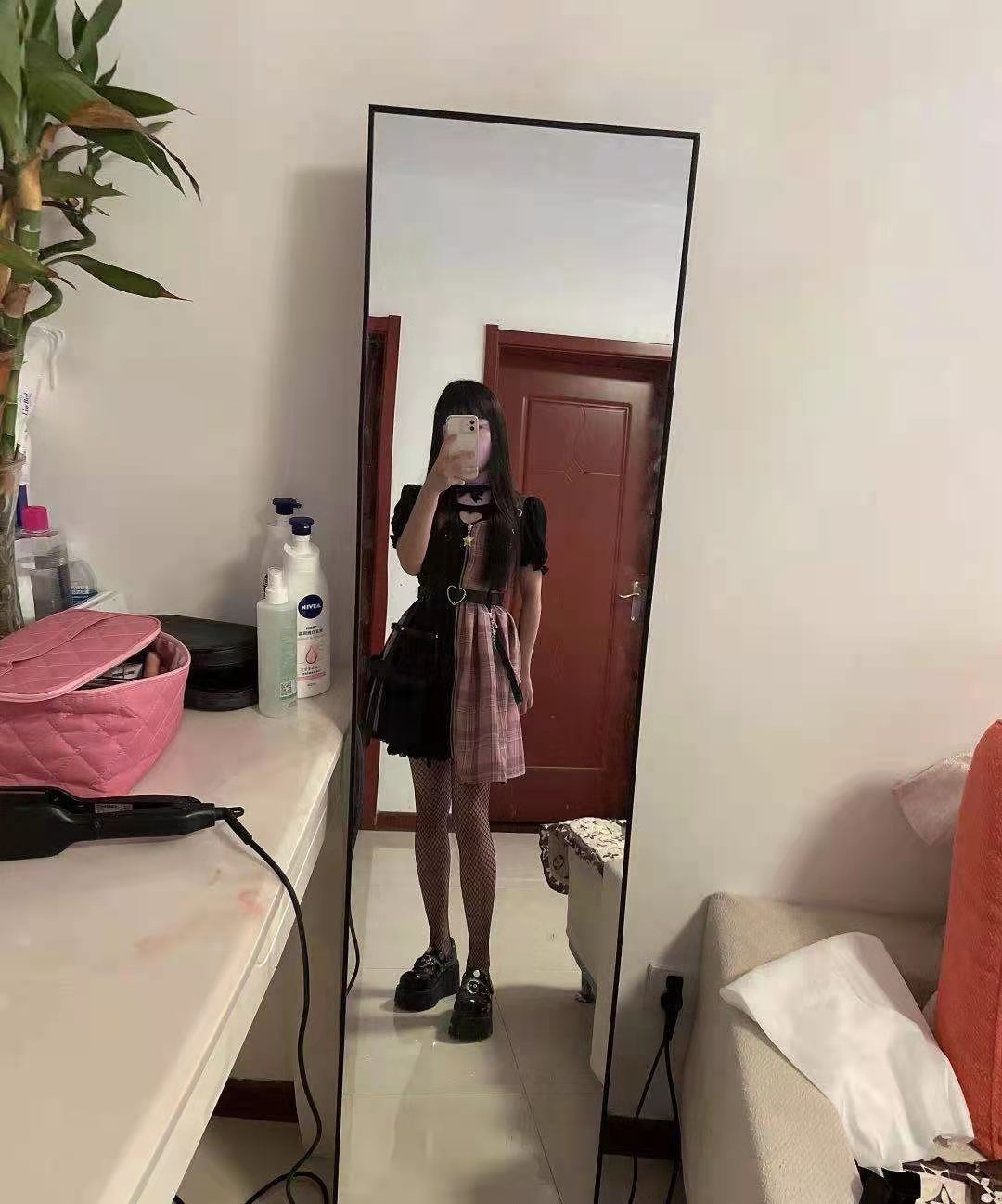 验证零零后嫩妹